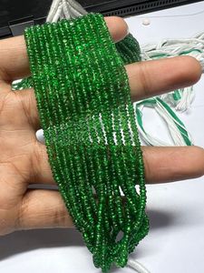 Vente en gros de perles de pierres précieuses en tsavorite verte de qualité fine 2.5mm à 3.5mm en forme de rondelle fabriquées en Inde et fabriquées à Jaipur - Product Image 2