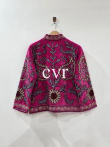 เสื้อโค้ทกำมะหยี่ปักมือ คอจีน แขนยาว ลายดอกไม้ สไตล์จีน ไซส์ใหญ่ เสื้อคลุมฤดูหนาวสำหรับผู้หญิง - Product Image 2