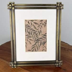 Wholesale Price Metal photo <b>frame</b> custom classical hollow European style table wedding photo <b>frame</b> photo <b>frame</b> birthday - Product Image 1