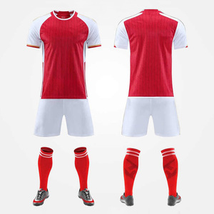 Vêtements de sport de haute qualité kit de football anti-transpiration respirant léger et durable ensemble d'uniformes de football fabricant d'uniformes personnalisés - Product Image 6