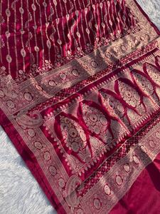 Sari en soie Mashru Banarasi traditionnel de qualité supérieure, motif Jaal tissé élégant, tenue ethnique indienne de créateur, finition lisse, idéal pour les fêtes - Product Image 2