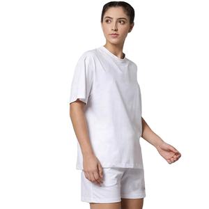 ชุดเซ็ตคู่สำหรับผู้หญิง ผ้าโพลีเอสเตอร์ แห้งเร็ว น้ำหนักเบา สวมใส่สบาย เสื้อยืดคอกว้างแขนสั้นและกางเกงขาสั้น สำหรับใส่กิจกรรมกลางแจ้ง - Product Image 5