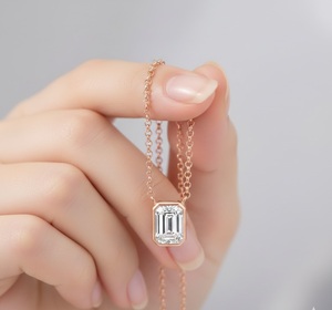 Collier pendentif solitaire en moissanite taille émeraude personnalisé pour femmes, tendance, argent 925, bijoux pour anniversaire de mariage - Product Image 5