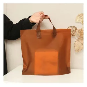 Op Maat Gemaakte Ldpe Boodschappentas Draagbare Die-Cut Uv Zachte Ring Handvat Plastic Verpakking Cadeau Kleding Schoenen Commodity Verpakking Tas