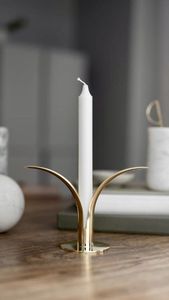 Candelabro Triple de Metal de Diseño Moderno con Acabado Elegante, Perfecto para Oficinas, Hoteles, Restaurantes y Decoración de Eventos - Product Image 5