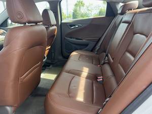 Chevrolet Malibu LT 2017 d'occasion propre - Product Image 6