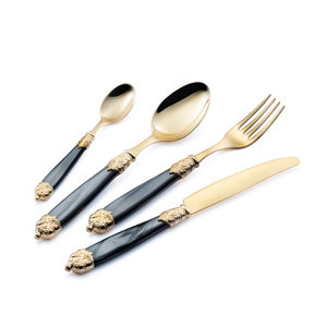 Élégant ensemble d'argenterie 8 pièces d'inspiration américaine avec poignées bleues de haute qualité conçues pour les repas écologiques - Product Image 4