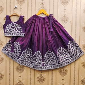 Conjunto de Ropa Étnica Infantil Shoryam Fashion, Lehenga Choli Largo Bordado en Morado para Bodas, Fiestas, Diwali, Holi - Product Image 1