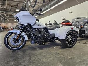 Motocicleta Triciclo Todoterreno Harley-Davidson Road Glide 3 2025 - Product Image 3