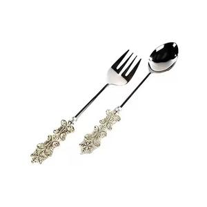 Ensemble de serveurs à salade en acier inoxydable avec poignée en marbre de luxe, cuillère, fourchette et couteau plaqués or, écologiques et compatibles lave-vaisselle - Product Image 4