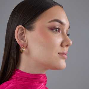 Trendy Geometric Hoop Earrings 186219 Chic and Stylish Ear Accessories - Product Image 3