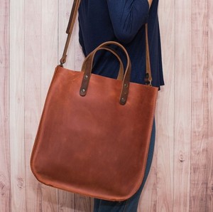 Bolso de mano de hombro de fábrica, bolso Vintage de cuero genuino para mujer, Mini bolso de cuero de vaca para mujer, en Stock, producto OEM y FBA - Product Image 1