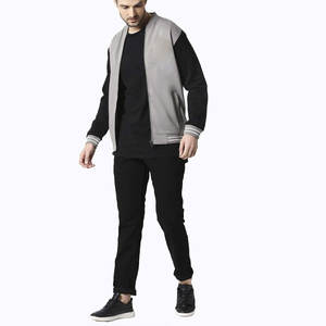 Blouson universitaire pour homme, conception personnalisée en usine, zippé, imperméable, respirant, en sherpa épais, broderie frontale, fabricant - Product Image 4