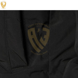 Veste d'hiver personnalisée de haute qualité pour hommes Manteau en toile imperméable de grande taille avec finition brillante Manteau d'hiver OEM - Product Image 2