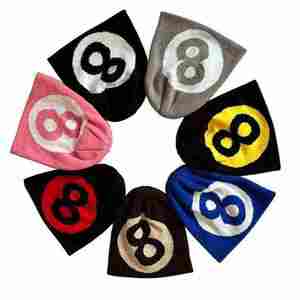 Bonnet d'hiver unisexe en tricot de couleur unie Y2k avec logo personnalisé Bonnet en tricot nouvelle mode Bonnet en acrylique 100% - Product Image 3