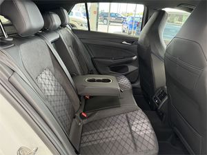 Autos Usados de Alto Rendimiento, <span class=keywords><strong>Volkswagen</strong></span> <span class=keywords><strong>Golf</strong></span> R-Line Hatchback 2025, Listo para Enviar - Product Image 2