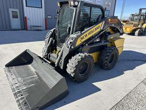 Cargadora Compacta New Holland L328 en Oferta, Precio de Fábrica al por Mayor, Mejor Calidad, Equipo de Construcción Compacto, Precio Económico - Product Image 2