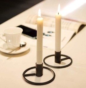 Candelabro de Metal, Portavelas Portátil con Recubrimiento Negro para Decoración de Mesa en Navidad y Festividades - Product Image 3