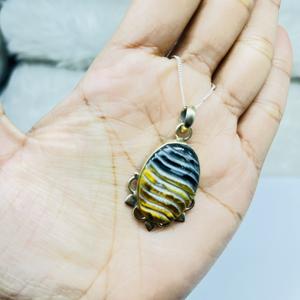 Colgante de ojo de tigre Colgante de Plata de Ley 925 Colgante de piedra preciosa de ojo de tigre Joyería de plata hecha a mano Regalo de joyería de ojo de tigre - Product Image 1