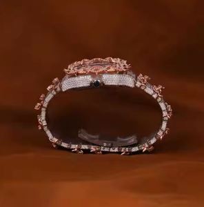 นาฬิกาหรูหราแบบกลไกฝังเพชรคริสตัล VVS มอยส์ซาไนต์  ทรงสี่เหลี่ยม  สำหรับเป็นของขวัญแต่งงาน สไตล์ฮิปฮอป - Product Image 4