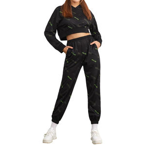 Meilleur prix Sweat-shirt court pour femmes Logo brodé personnalisé Pull d'entraînement en coton ample Sweat à capuche Hiver Crop Top Hoodie - Product Image 5