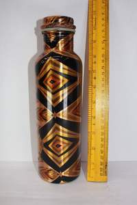 Bouteille en cuivre étanche avec propriétés antibactériennes naturelles et finition artisanale élégante pour le stockage d'eau douce et un usage quotidien - Product Image 6