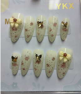 Faux ongles Butterfly & Dimond pour une manucure rapide et temporaire - Product Image 1
