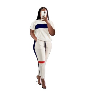 Vêtements de sport Survêtements d'entraînement Gym Fitness pour femmes Ensemble deux pièces Survêtement Jogging pour femmes - Product Image 6