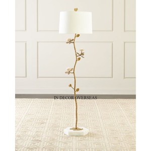 Fleurs et feuilles Designer plaqué or support en métal de qualité supérieure et couleur blanche haut maison salon lampes de table décoratives - Product Image 1