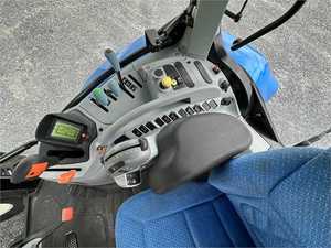 รถไถเดินตามมือสอง HOLLAND T6.165 110 แรงม้า เครื่องยนต์ Fawde พร้อมเกียร์ ปั๊ม ลูกปืน และมอเตอร์ ขาย - Product Image 5