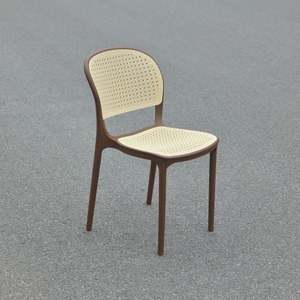 Silla de Restaurante Apilable TM08 de Ratán Sintético |   Silla de Comedor de Plástico PP Resistente y Ecológica para Exteriores, Cafeterías y Banquetes - Product Image 6