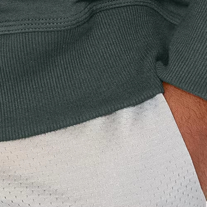 Sudadera con Capucha de Algodón Grueso Personalizada al por Mayor para Hombre, Diseño Bordado Sostenible con Cuello Redondo, Forro Polar Impermeable - Product Image 4