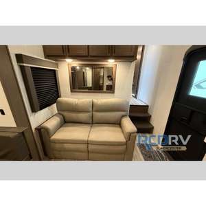 Autocaravana Keystone RV Cougar Sport 2700BH Modelo Nuevo 2026, 31 pies 11 pulgadas, Gris, Quinta Rueda - Product Image 3