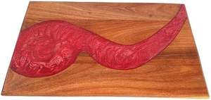 Planche à découper élégante et durable en bois de qualité Remplie de résine rouge écologique Planches à trancher décoratives pour cuisine ou hôtel - Product Image 2