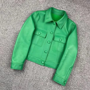 Vestes en cuir élégantes pour femmes recadrée en cuir surdimensionné vintage moto agneau abordable primum qualité filles vestes - Product Image 4