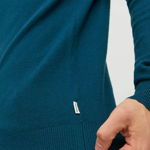 2023 nouveautés Style Hip Hop à manches longues col rond en gros couleur unie à la mode coupe ajustée à manches longues t-shirts - Product Image 4