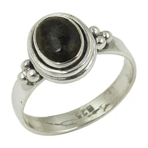 Anillo Unisex de Plata 925 con Ónix y Engaste de Bisel, Estilo Vintage, para Uso Diario, Certificado por Terceros, Regalo, de Art Palace - Product Image 1