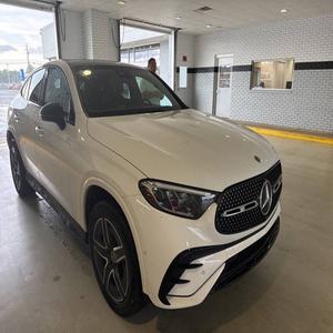 Mercedes-Benz GLC 300 4MATIC 2024 d'occasion en parfait état - Product Image 1