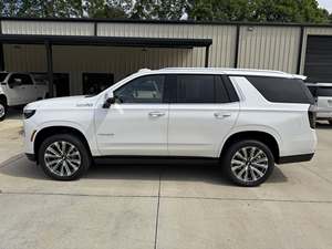 SUV Familiar Premium de 3 Filas Usado, Modelo 2025, Alto Rendimiento - Product Image 1
