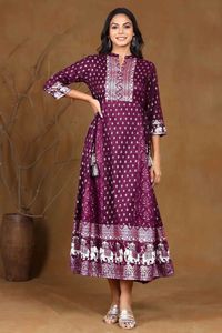 Kurti เสื้อผ้าพื้นเมืองสำหรับผู้หญิงเสื้อผ้าสำหรับใส่ในบ้านและกลางแจ้งจากอินเดีย - Product Image 3