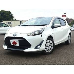 Toyota Aqua Híbrido Hatchback 2018 - Volante a la Derecha, Automático - Product Image 1