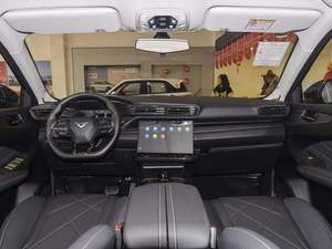 Venta Caliente 2025: Coche Diésel 1.5T con Caja de Cambios Automática, Volante a la Izquierda, Asientos de Cuero, R18, Bajo Precio, Stock en China - Product Image 6