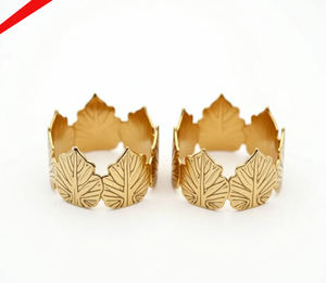 Servilletero de Metal con diseño de hoja con acabado dorado de alta calidad 2025 para Hotel y restaurante - Product Image 1