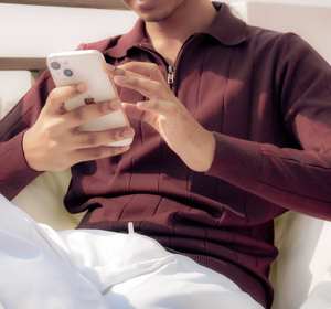 Pull polo en tricot classique à la mode pour hommes demi-fermeture éclair tricoté Logo personnalisé pull polo artisanat pull en laine pour hommes - Product Image 1