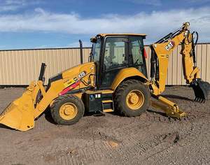 Chargeuse sur pneus CAT 420F 2023, 2 tonnes, 60 kW, 10 000-20 000 heures, avec flèche et godet, pour travaux de terrassement, moteur et roulement principaux - Product Image 4