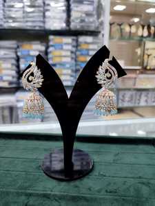 Fournisseur de boucles d'oreilles Jhumka Jhumki en or plaqué indien, bijoux de mariée indiens pour mariage, ensemble de bijoux de mode festif - Product Image 3