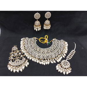 <b>Gold</b> Plated Kundan <b>Pearl</b> Bridal <b>Necklace</b> Set with Earrings Maang Tikka for Indian Wedding Engagement & Party - Product Image 1