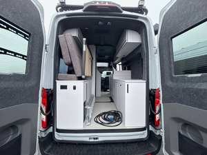 Autocaravana Clase B de Gasolina/Diésel Grand Design Lineage Series VT LVT1 2022-2026, Bien Equipada, para 4-6 Pasajeros, Emisiones Euro 4/5 - Product Image 4