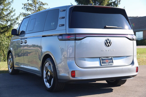 Volkswagen ID.Buzz Pro S RWD 2025 d'occasion gris, moteur électrique, conduite à gauche, sièges chauffants, système de navigation automatique - Product Image 6