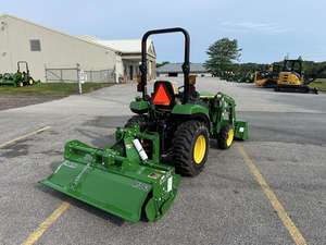 Tracteur John Deere 2032R de haute qualité 2025 avec chargeur frontal 220 et Frontier RT3062 - Product Image 4